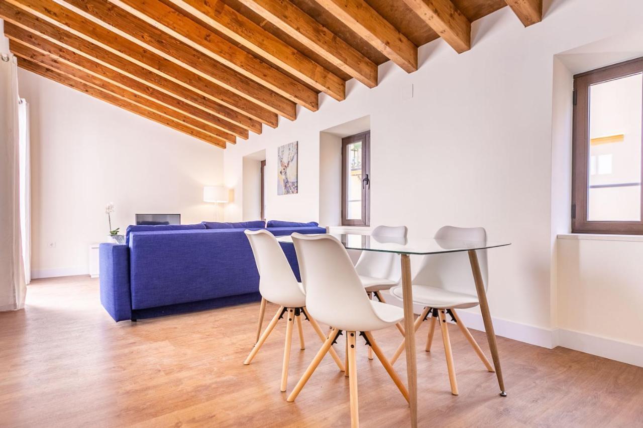 Stunning Apartment In Central Sevilla Exterior foto