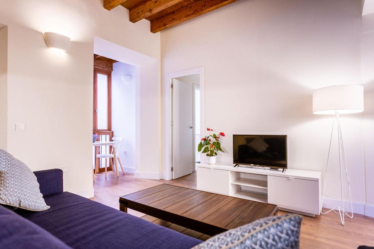 Stunning Apartment In Central Sevilla Exterior foto